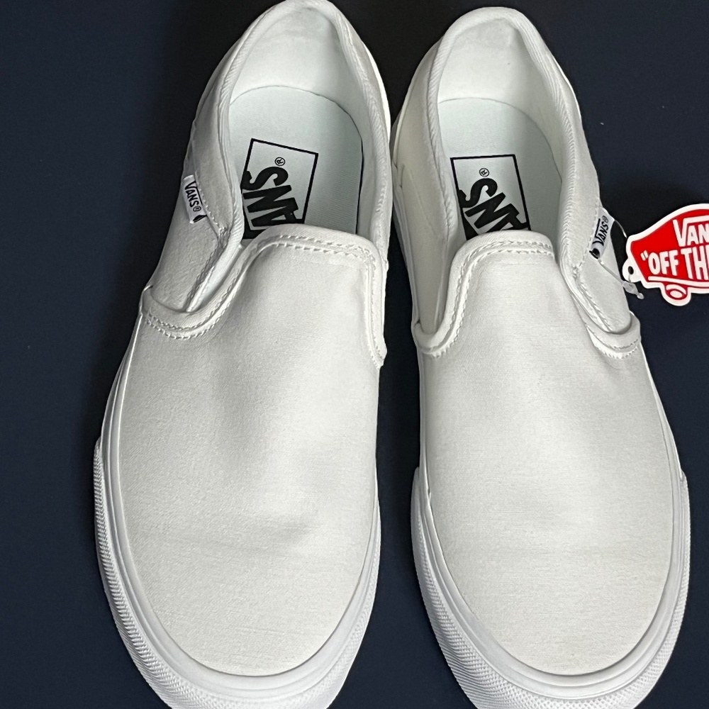 Vans White Slip-on (7.0)
